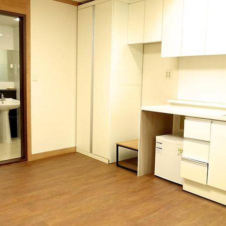 Happy Memory Hotel Jeonju Quarto foto